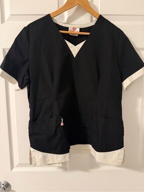 White Cross Black and White Trim Short Sleeve Medical Top